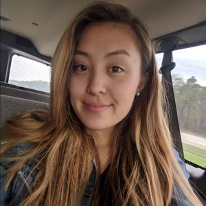 Meet your Posher, Lina